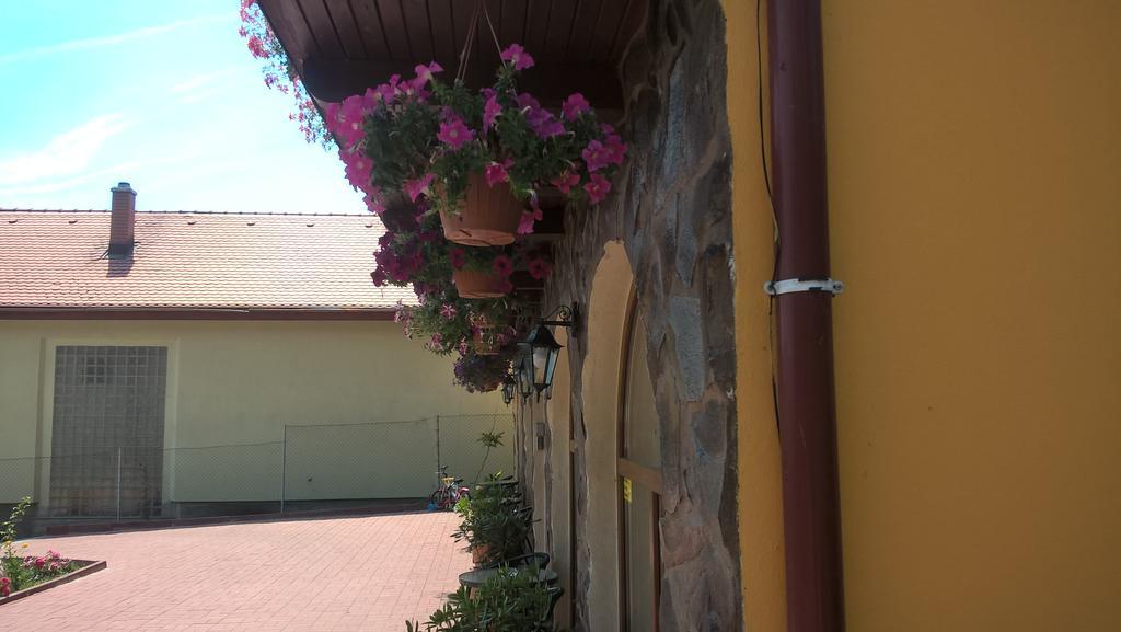 Allegra Baile Felix Exterior photo